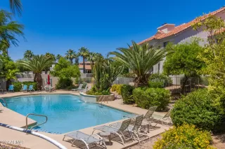 Photo #2: 6759729 Listing