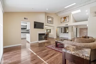 Photo #1: 6759856 Listing