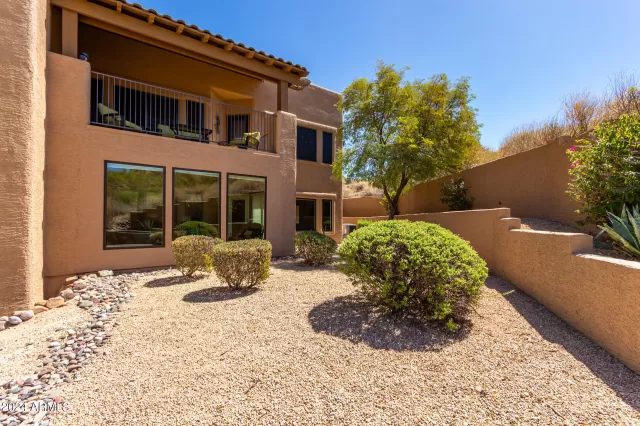 MLS: 6759878 Condo For Sale