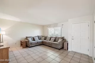 Photo #2: 6760249 Listing