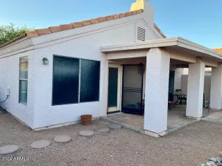 Photo #3: 6760534 Listing