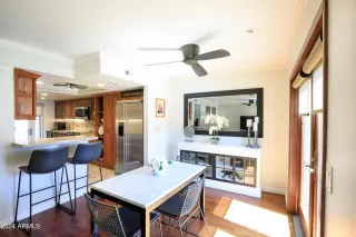 Photo #6: 6760629 Listing