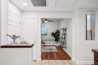 Photo #3: 6760633 Listing