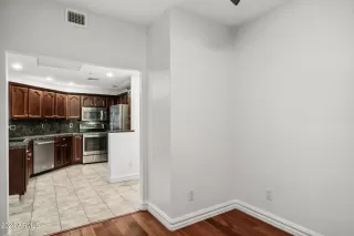 Photo #4: 6760633 Listing