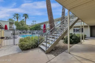 Photo #3: 6760690 Listing