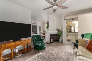 Photo #2: 6760697 Listing