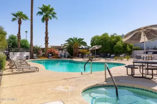 Photo #2: 6760717 Listing 