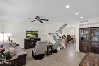 Photo #3: 6760781 Listing