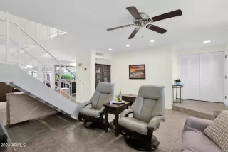 Photo #5: 6760781 Listing