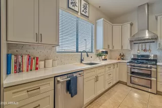 Photo #3: 6760849 Listing