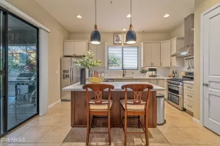 Photo #4: 6760849 Listing