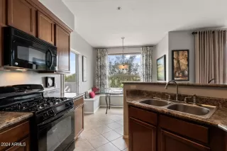 Photo #5: 6760862 Listing