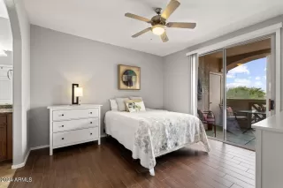 Photo #6: 6760862 Listing