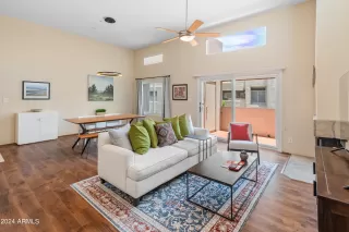 Photo #2: 6761021 Listing