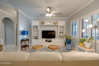 Photo #4: 6761912 Listing