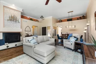 Photo #4: 6762005 Listing