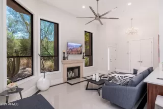 Photo #3: 6762081 Listing 