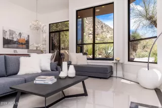 Photo #4: 6762081 Listing 