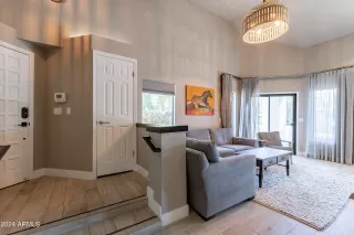 Photo #5: 6762144 Listing 