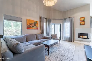 Photo #6: 6762144 Listing 