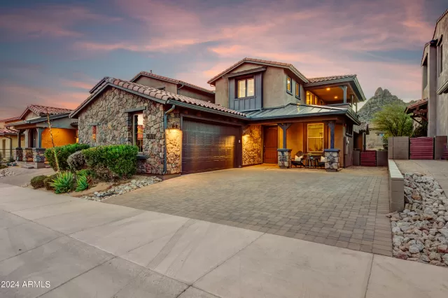 MLS: 6762154 Condo For Sale