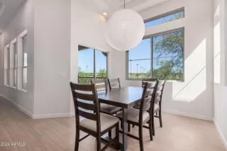 Photo #6: 6762520 Listing