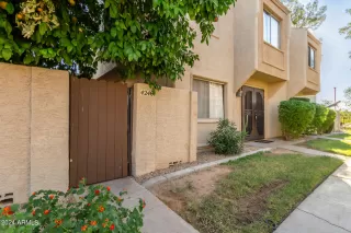 Photo #2: 6762599 Listing