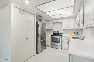 Photo #3: 6763273 Listing 