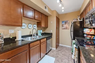 Photo #5: 6763391 Listing