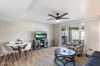 Photo #5: 6763450 Listing