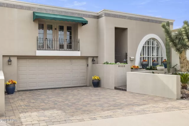 MLS: 6763497 Condo For Sale