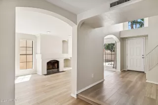 Photo #4: 6763576 Listing