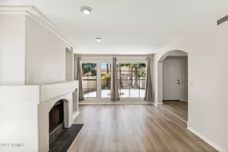 Photo #6: 6763576 Listing