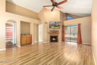 Photo #4: 6763648 Listing