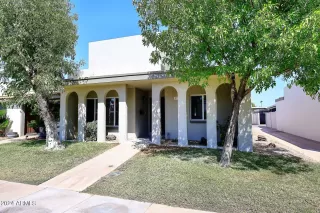 Photo #2: 6763731 Listing 