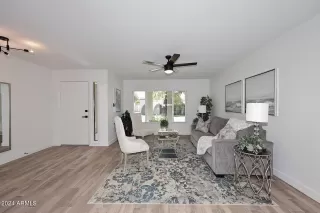 Photo #5: 6763731 Listing 