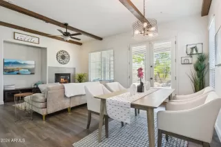 Photo #4: 6763932 Listing