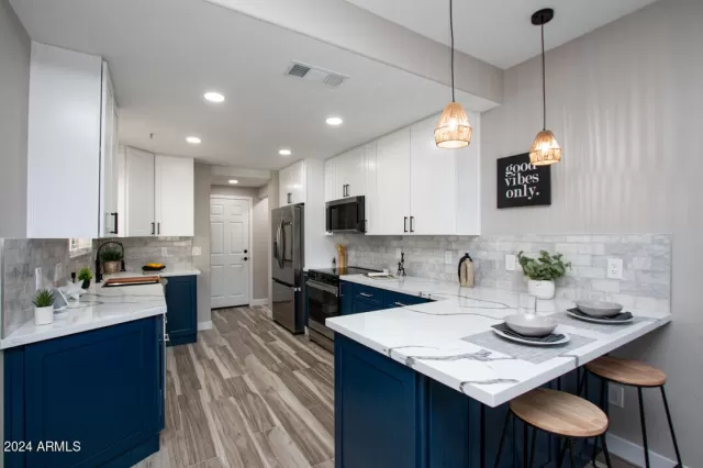 MLS: 6763981 Condo For Sale