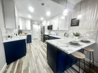 Photo #1: 6763981 Listing