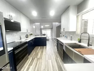 Photo #6: 6763981 Listing