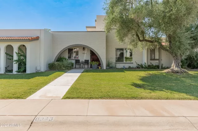 MLS: 6764148 Condo For Sale