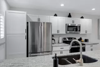 Photo #5: 6764708 Listing 