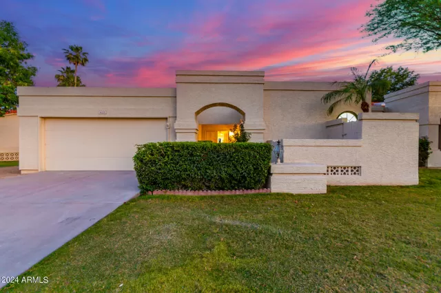 MLS: 6764943 Condo For Sale