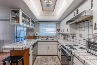 Photo #4: 6765168 Listing 