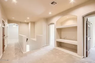 Photo #5: 6765358 Listing