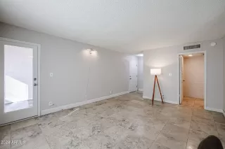 Photo #3: 6765365 Listing 