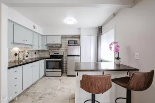 Photo #4: 6765365 Listing 