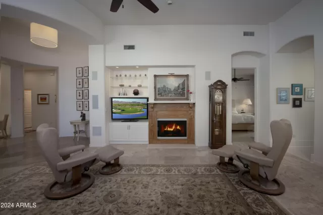 MLS: 6765467 Condo For Sale