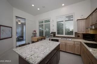 Photo #4: 6765467 Listing 