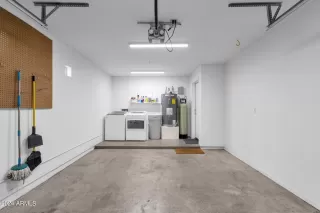 Photo #6: 6765543 Listing